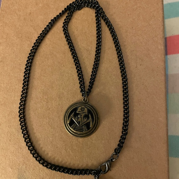 The Hunger Games: Catching Fire dual necklace - Picture 4 of 4